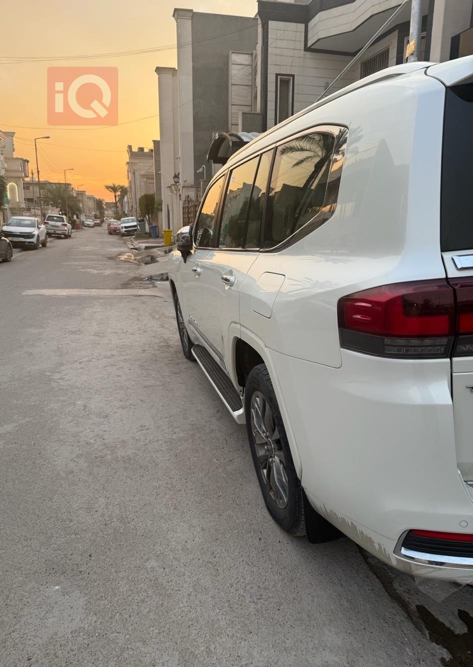 تويوتا لاندكروزر